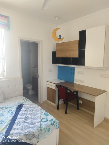 Kitchen in 4 BHK Apartment at DLF Park Place, Sector 54 – for Rent