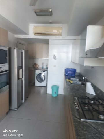 Parking in 4 BHK Apartment at DLF Park Place, Sector 54 – for Rent