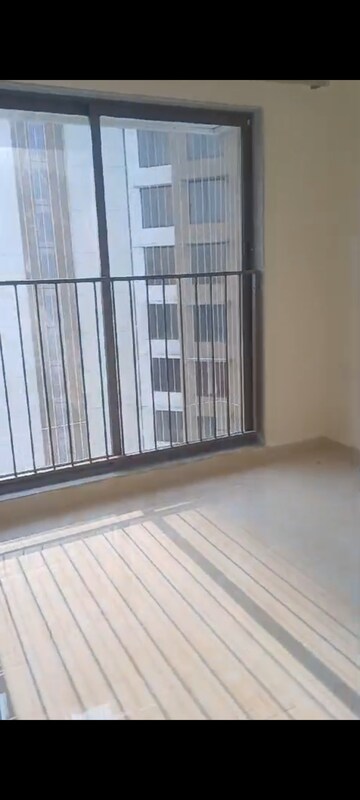 3 BHK Apartment For Rent in Sunteck Maxxworld, Naigaon East