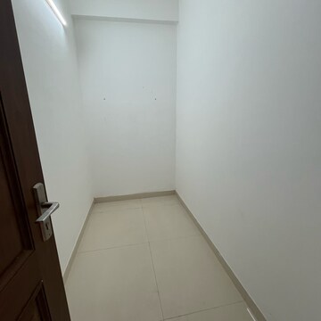 Balcony in 3 BHK Builder Floor at Green Wood City, Sector 45 – for Rent