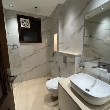 Bathroom in 3 BHK Builder Floor at Green Wood City, Sector 45 – for Rent