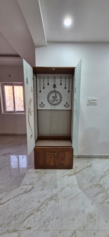 Furnished Amenities in 3 BHK Builder Floor at Kondapur – for Rent