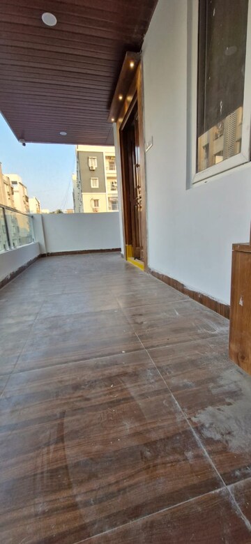 Room in 3 BHK Builder Floor at Kondapur – for Rent