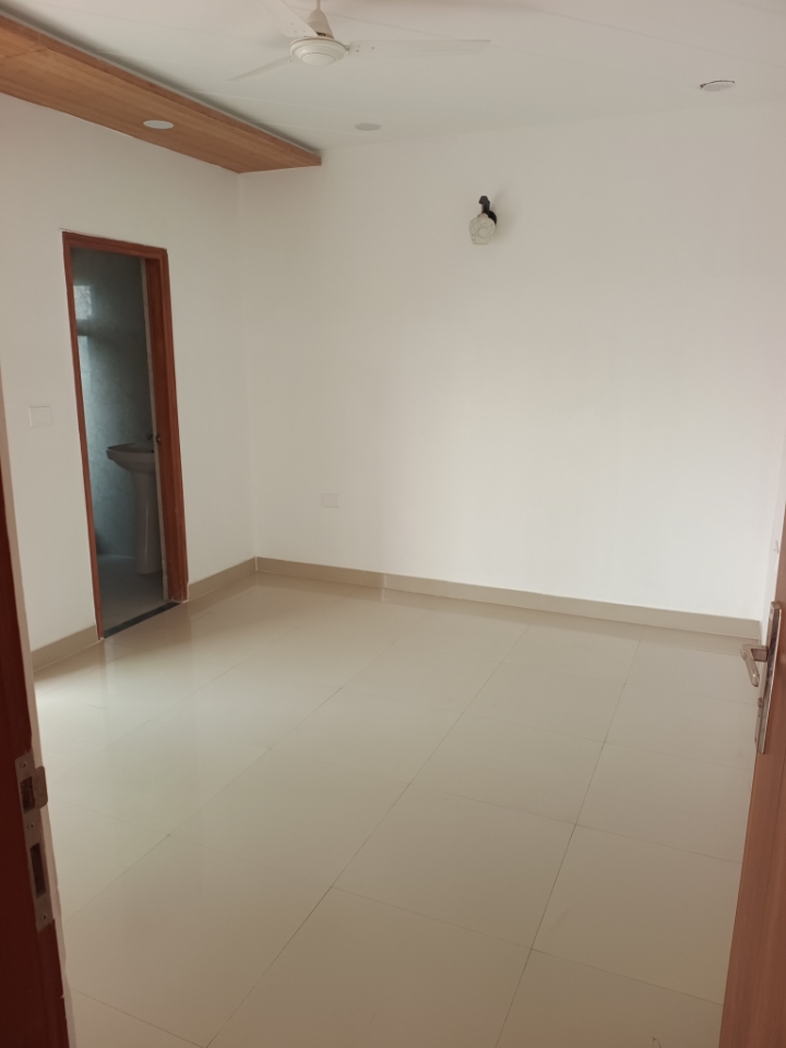 2.5 BHK + Servant Room 1325 Sq.Ft. Apartment in Earthcon Casa Grande II