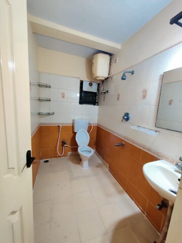 Team Area in 3 BHK Apartment at Vandana Flora, Hsr Layout – for Sale