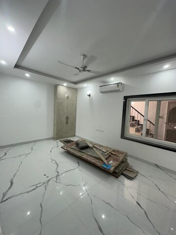 Living Room in 3 BHK Apartment at Vasant Kunj – for Rent