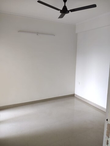Room in 2 BHK Apartment at Star Rameshwaram, Raj Nagar Extension – for Rent