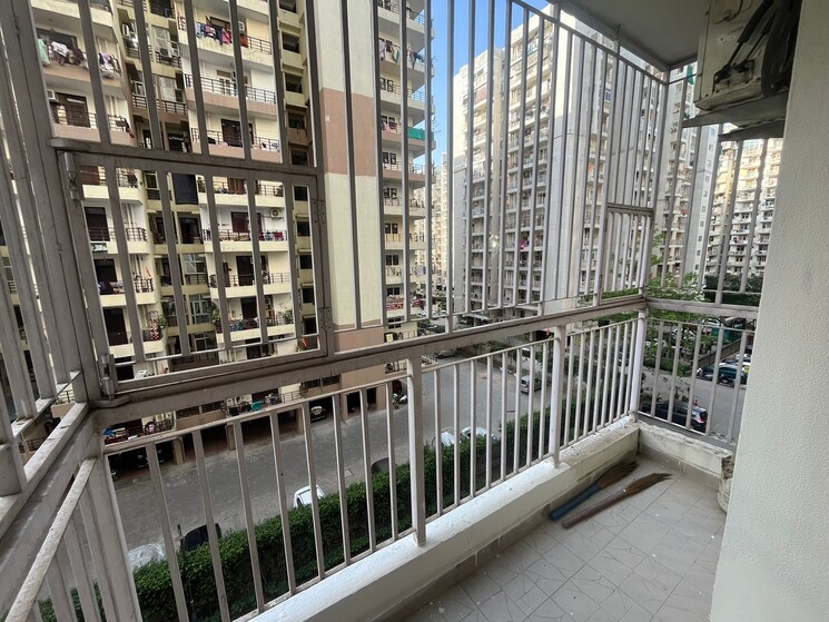 Balcony, windsor-paradise-2 2 Bedroom 995 Sq.Ft. Apartment In Raj Nagar Extension Ghaziabad 8052471