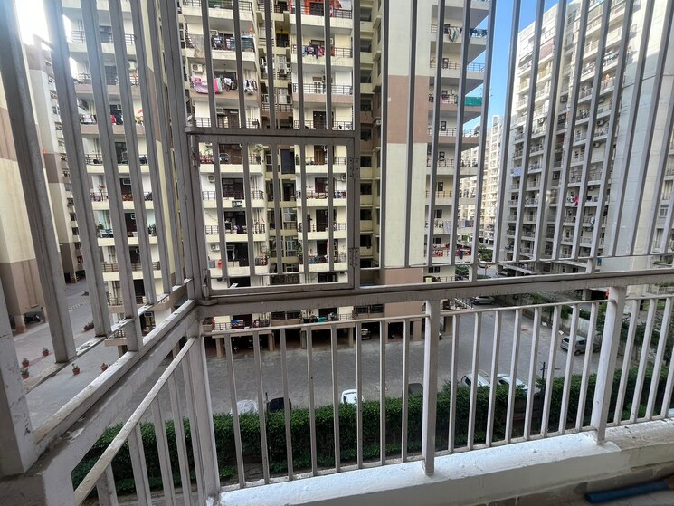 Balcony, windsor-paradise-2 2 Bedroom 995 Sq.Ft. Apartment In Raj Nagar Extension Ghaziabad 8052471