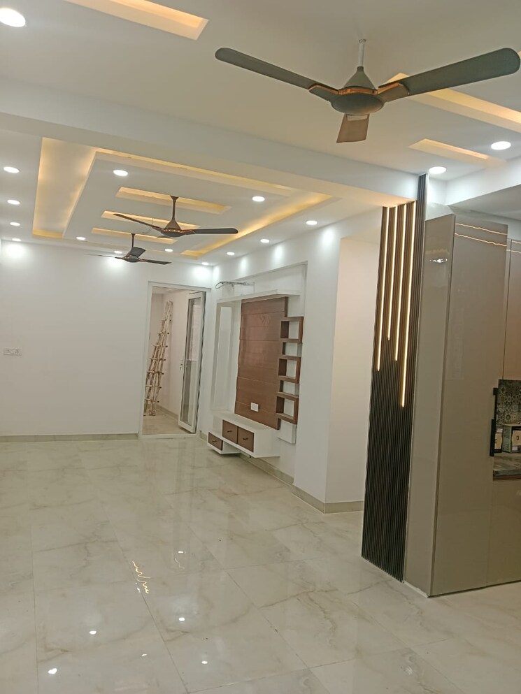 undefined, sector 22 dwarka 4 Bedroom 2200 Sq.Ft. Apartment In Sector 22 Dwarka Delhi 8052587