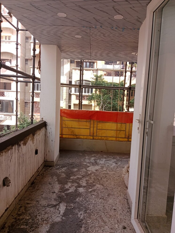 Balcony, sector 22 dwarka 4 Bedroom 2200 Sq.Ft. Apartment In Sector 22 Dwarka Delhi 8052587