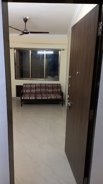 1 RK Apartment For Rent in Khar West Mumbai  8052574