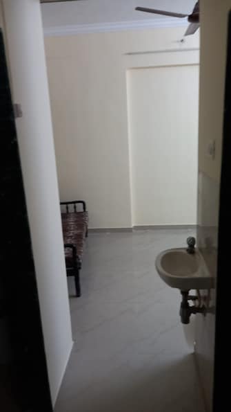 1 RK Apartment For Rent in Khar West Mumbai  8052574