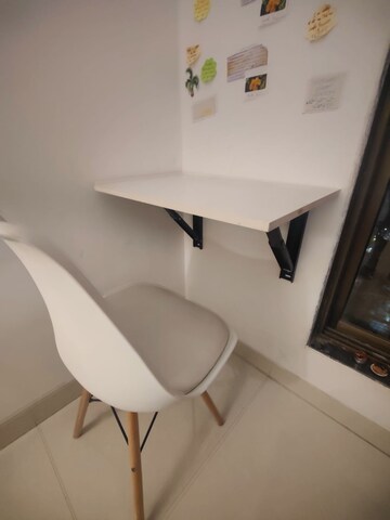 Master Bedroom in 2 BHK Apartment at Shreedham Splendour, Andheri West – for Rent