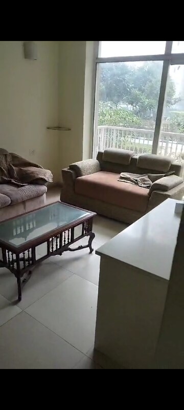 Master Bedroom in 3 BHK Apartment at Jaypee Greens Pavilion Court, Sector 128 – for Rent