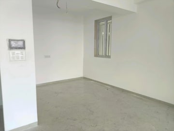 Room in 4 BHK Apartment at Aurum Q Residences, Ghansoli – for Rent