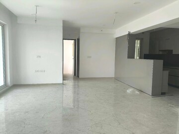 Room in 4 BHK Apartment at Aurum Q Residences, Ghansoli – for Rent