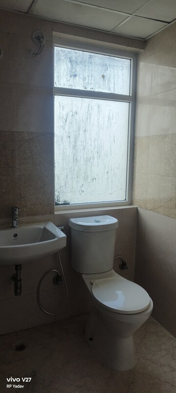 Bathroom in 2.5 BHK Apartment at Amrapali Riverview, Amrapali Leisure Valley – for Rent