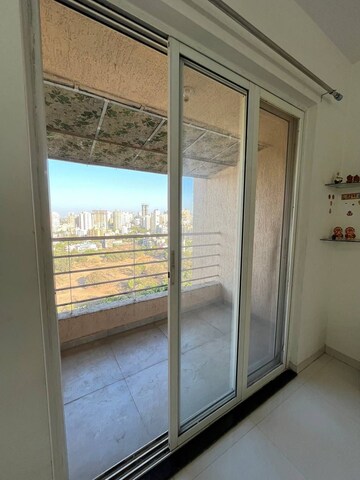 Room in 2 BHK Apartment at Panch Pakhadi – for Sale