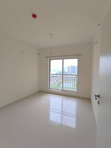 Room in 2 BHK Apartment at Godrej Nurture Pune, Mamurdi – for Rent