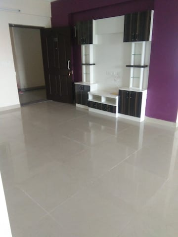 Room in 3 BHK Apartment at Uniidus Acropolis, Mahadevpura – for Rent