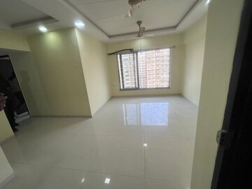 Room in 2 BHK Apartment at Harsh CHS Tilak Nagar, Tilak Nagar – for Rent