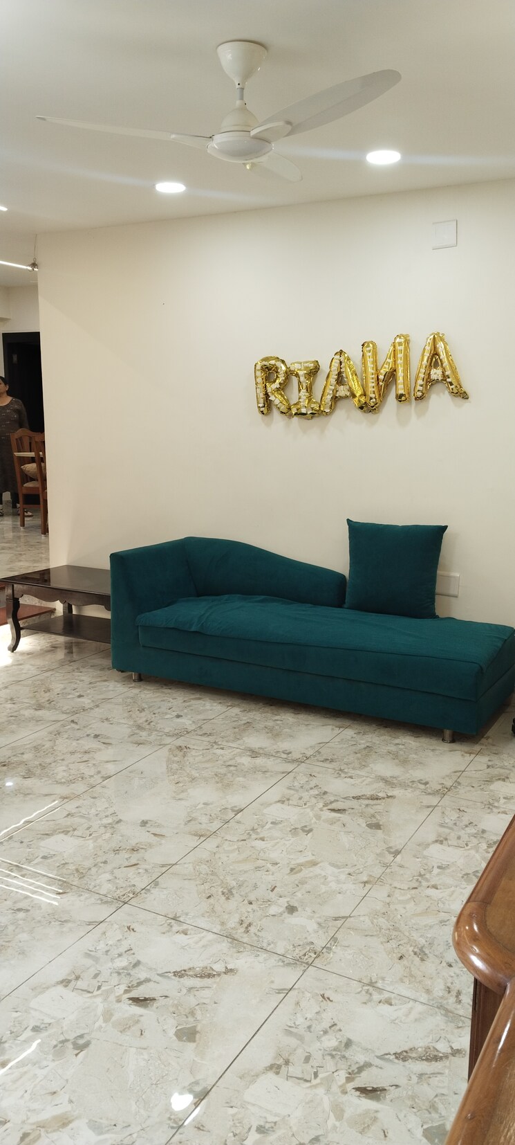 Living Room, satellite 3 Bedroom 2300 Sq.Ft. Apartment In Satellite Ahmedabad 8052859