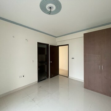 Room in 4 BHK Apartment at Cosmos Express 99, Gopalpur – for Sale