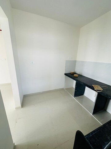 Furnished Amenities in 2 BHK Apartment at Ashar Axis, Majiwada – for Rent