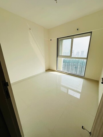 Room in 2 BHK Apartment at Ashar Axis, Majiwada – for Rent