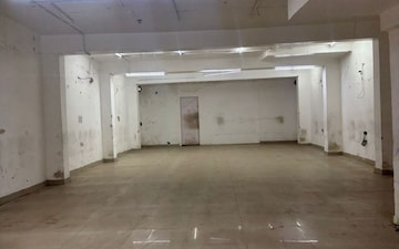 Showroom For Sale in Hoshangabad Road
