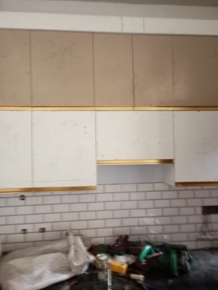 Kitchen, new-friends-colony 3 Bedroom 100 Sq.Yd. Independent House In Sanjay Nagar Ghaziabad 8052852