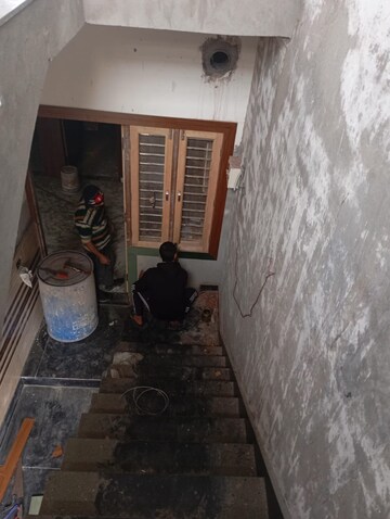 Furnished Amenities in 3 BHK Independent House at New Friends Colony, Sanjay Nagar – for Sale