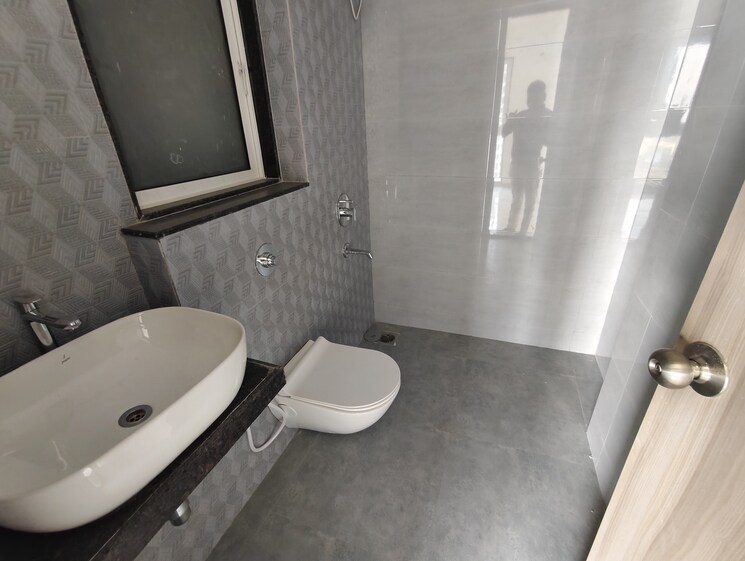 Attached Bathroom, ashar-axis 1 Bedroom 462 Sq.Ft. Apartment In Majiwada Thane 8052858