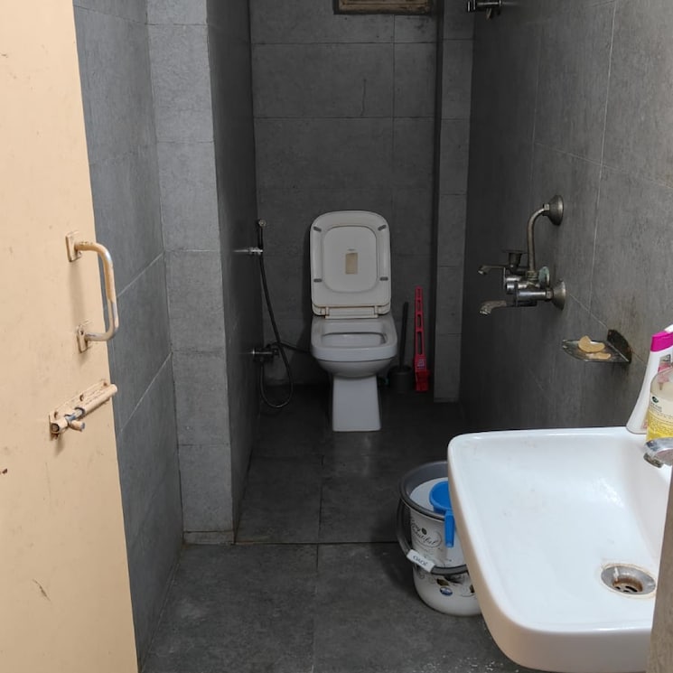 Bathroom, rwa-apartments-sector-27 4 Bedroom 162 Sq.Mt. Apartment In Sector 27 Noida 8052866