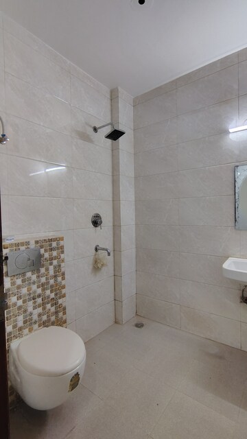Master Bedroom in 2 BHK Builder Floor at M3M Atrium, Sector 57 – for Rent