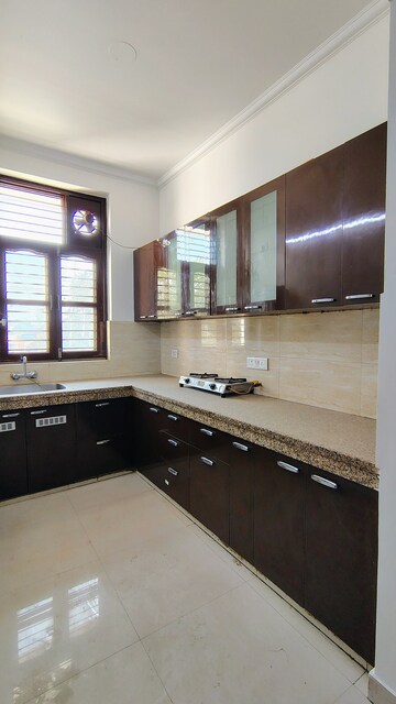 Kitchen in 2 BHK Builder Floor at M3M Atrium, Sector 57 – for Rent
