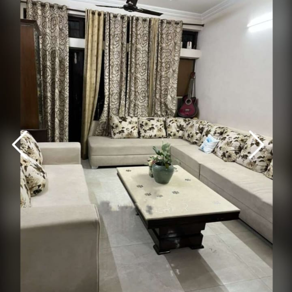 5 BHK + Pooja Room,Servant Room 122 Sq.Mt. Independent House in RWA Apartments Sector 27
