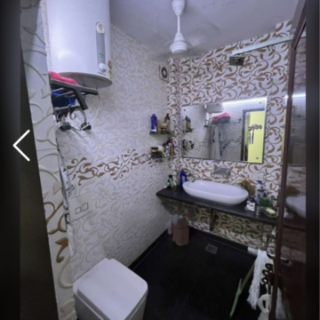 Bathroom in 5 BHK Independent House at RWA Apartments Sector 27, Sector 27 – for Sale