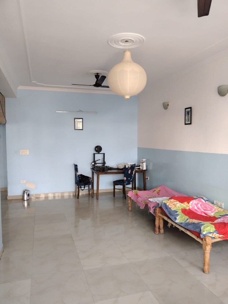 undefined, rwa-apartments-sector-19 6+ Bedroom 184 Sq.Mt. Independent House In Sector 19 Noida 8052903