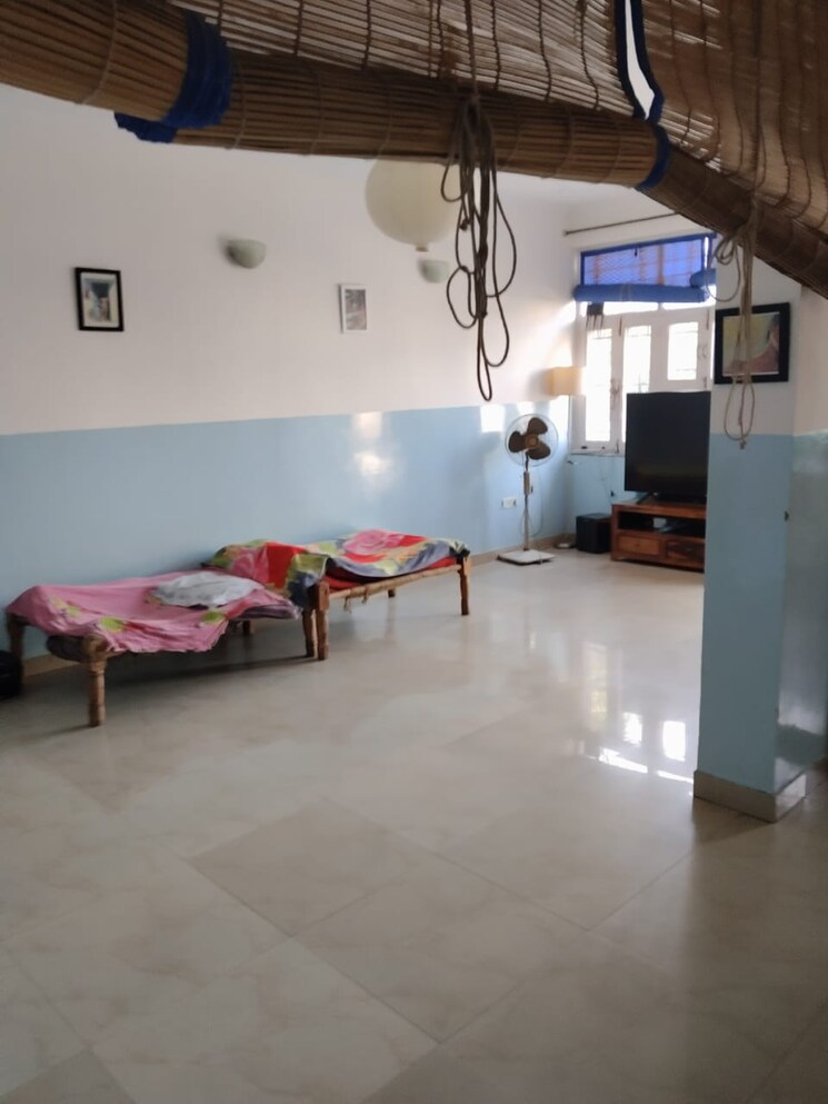 Living Room, rwa-apartments-sector-19 6+ Bedroom 184 Sq.Mt. Independent House In Sector 19 Noida 8052903