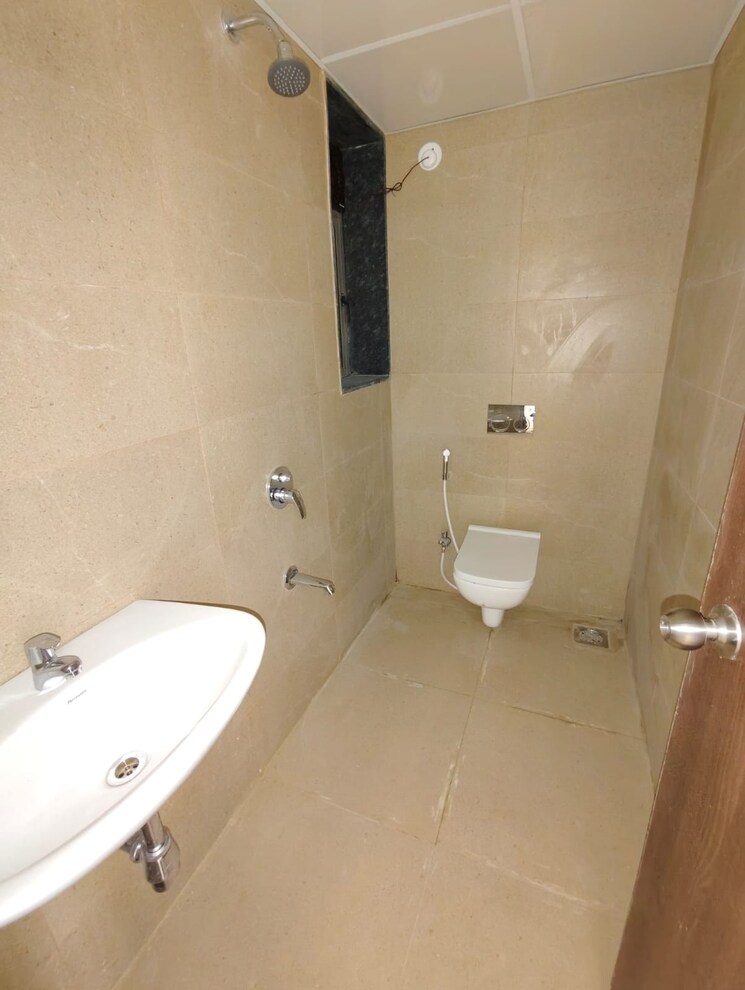 Bathroom, runwal-eirene 1 Bedroom 422 Sq.Ft. Apartment In Balkum Pada Thane 8052912