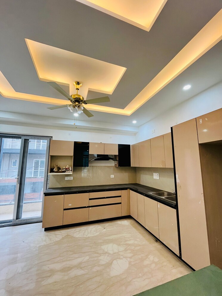 Kitchen, sushant-lok-2 3 Bedroom 180 Sq.Yd. Builder Floor In Sector 57 Gurgaon 8052962