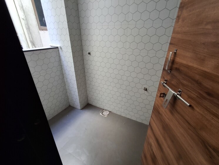 Bathroom, adajan 4 Bedroom 4000 Sq.Ft. Independent House In Adajan Surat 8053017