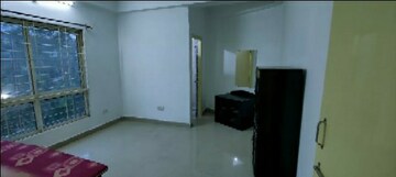 Room in 3 BHK Apartment at Alkapuri – for Rent