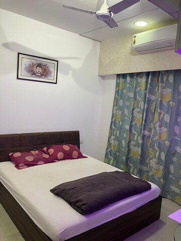 Bedroom in 1 BHK Apartment at Sheth Vasant Oasis, Andheri East – for Rent
