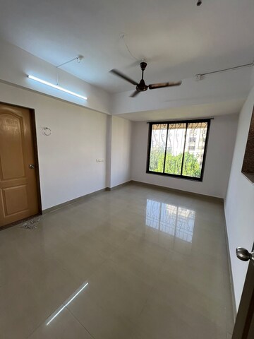 Room in 3 BHK Apartment at Krishna Heritage Chembur, Chembur – for Rent