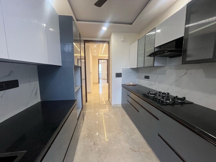 Kitchen, sushant-lok-3 4 Bedroom 270 Sq.Yd. Builder Floor In Sector 57 Gurgaon 8052975