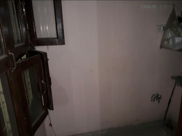 Room in 3 BHK Apartment at Bhind Road – for Rent