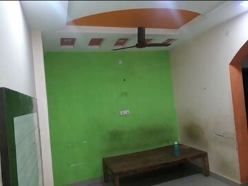 Furnished Amenities in 3 BHK Apartment at Bhind Road – for Rent